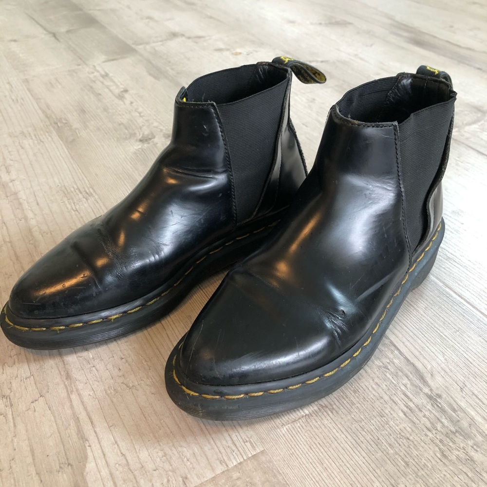 Dr Marten Chelsea boots